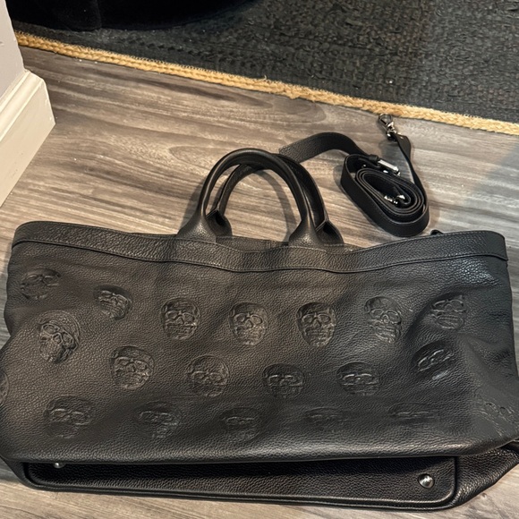 io pelle Handbags - IO Pelle  Skull Embossed Leather Tote Bag large size black